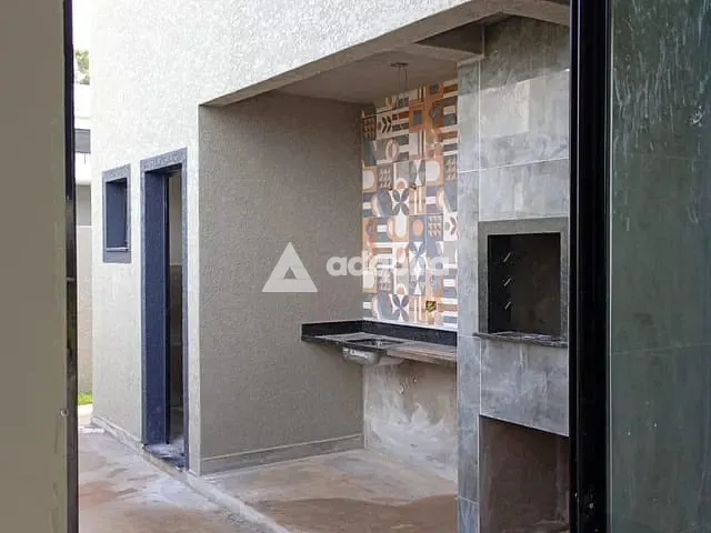Casa com 200m² 3 quartos e 2 banheiros, à venda, no bairro Jardim Carvalho em Ponta Grossa