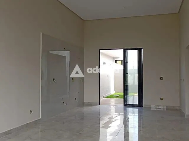 Casa com 200m² 3 quartos e 2 banheiros, à venda, no bairro Jardim Carvalho em Ponta Grossa