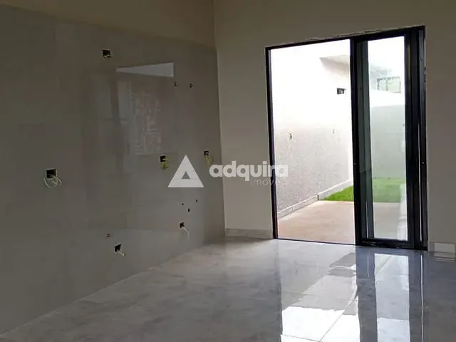 Casa com 200m² 3 quartos e 2 banheiros, à venda, no bairro Jardim Carvalho em Ponta Grossa
