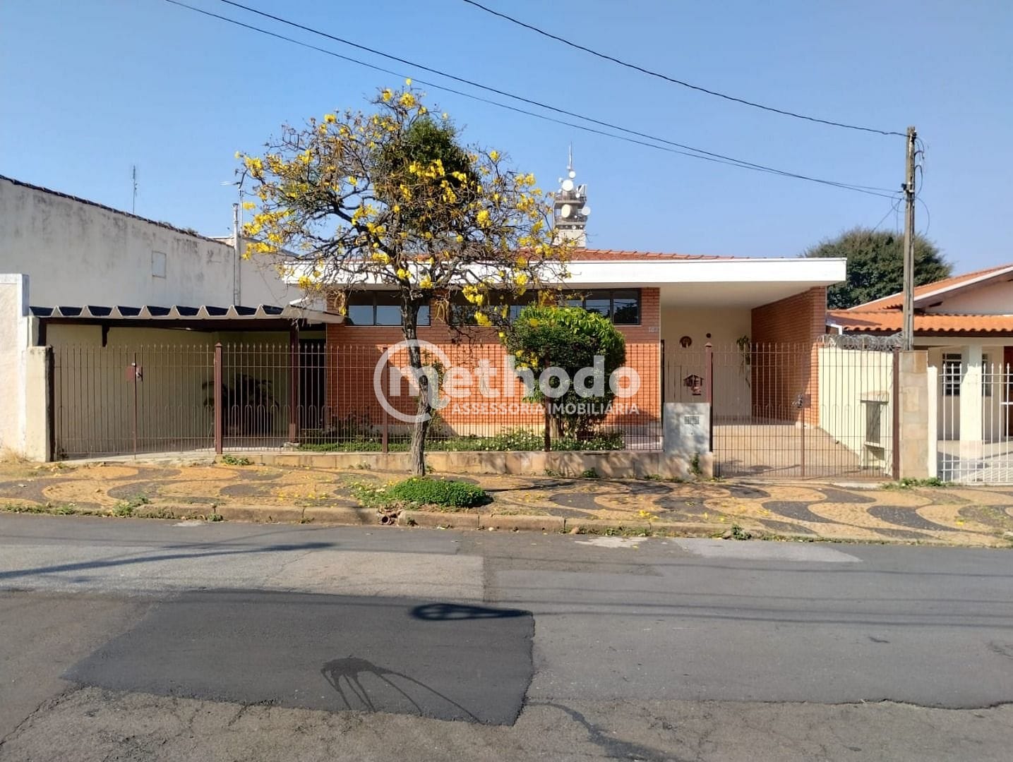 Casa, 3 quartos, 196 m² - Foto 1