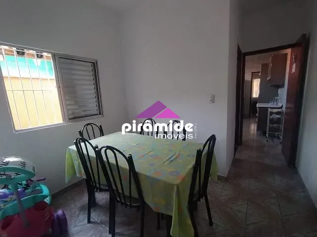 Casa com 200m² 2 quartos e 2 banheiros, à venda, no bairro Jardim Telespark em São José dos Campos