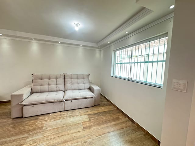 Foto do Casa - Casa no condomínio condomínio Claudia Neto para venda com 3 quartos, sendo 2 suítes, 91m² | Lares e Andares Imóveis