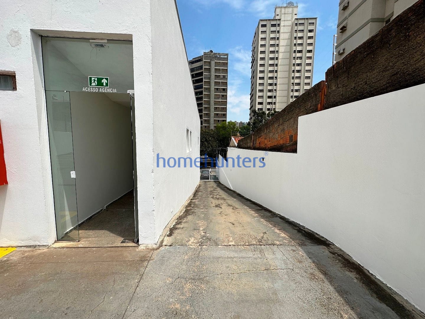 Casa à venda e aluguel com 1 quarto, 440m² - Foto 29
