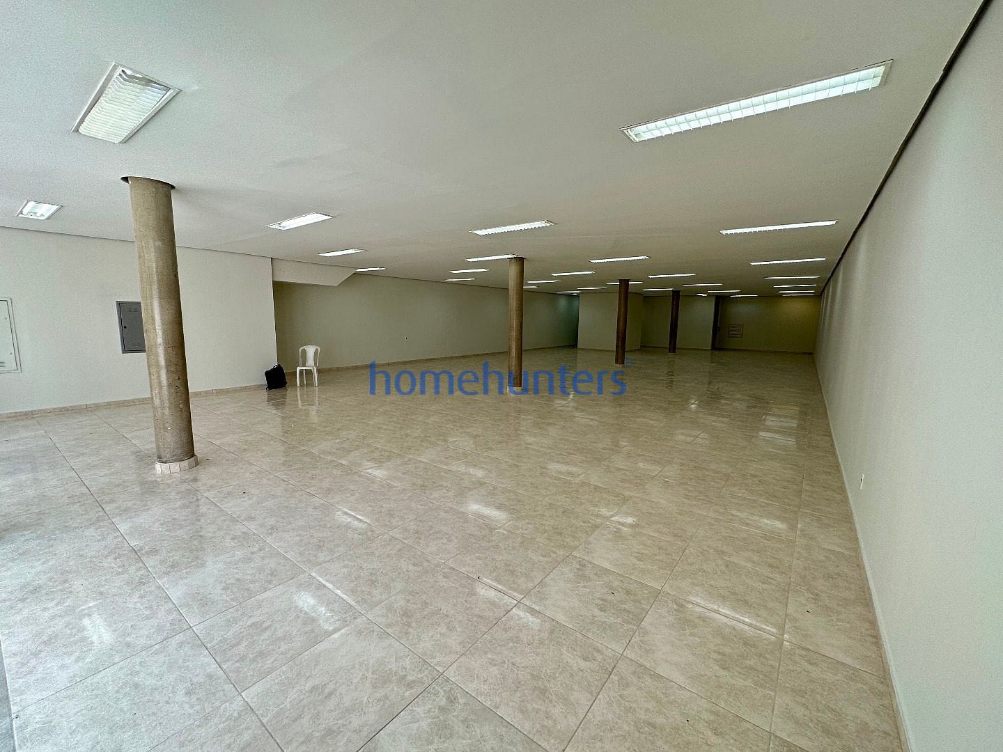 Casa à venda e aluguel com 1 quarto, 440m² - Foto 4