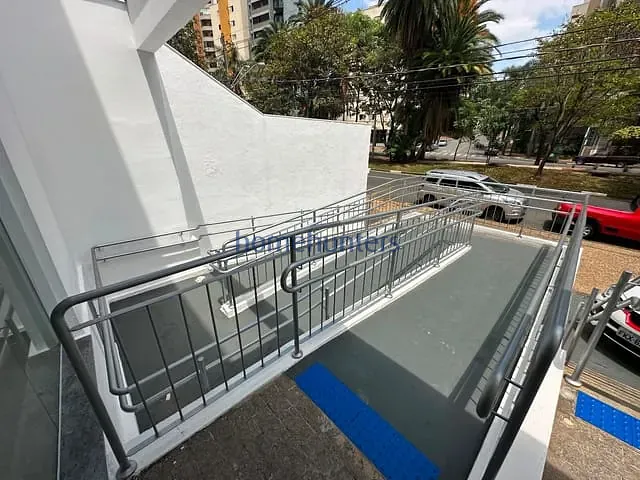 Casa com 736m², à venda, no bairro Jardim Paraíso em Campinas