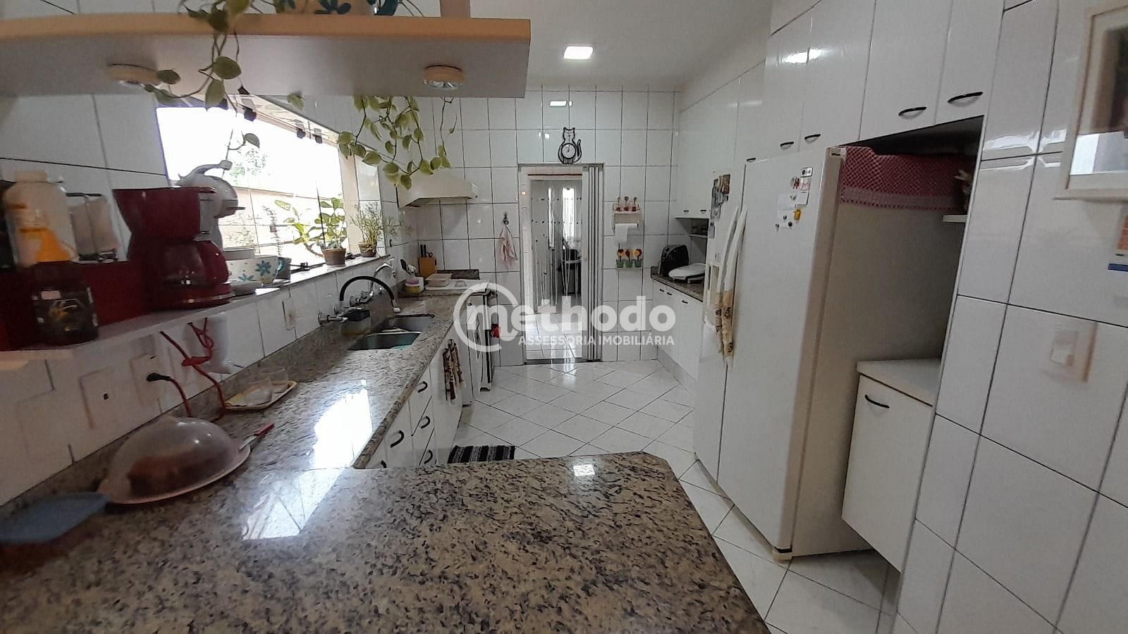 Casa, 4 quartos, 325 m² - Foto 4