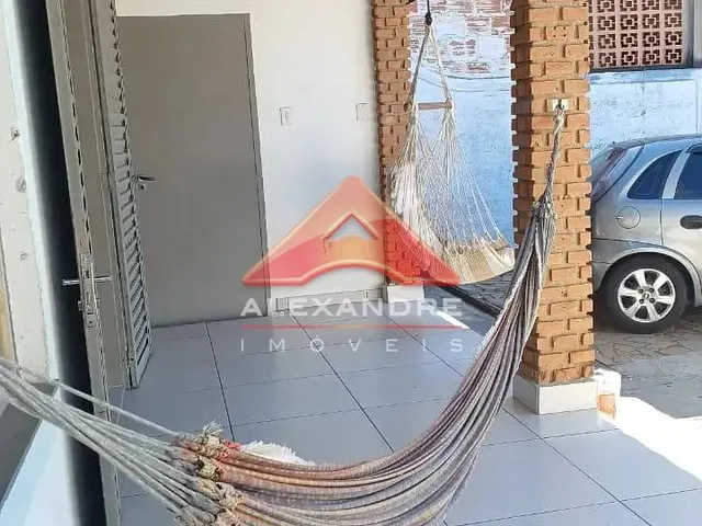 Casa com 10m² 2 quartos e 2 banheiros, à venda, no bairro Eugênio de Mello em São José Dos Campos