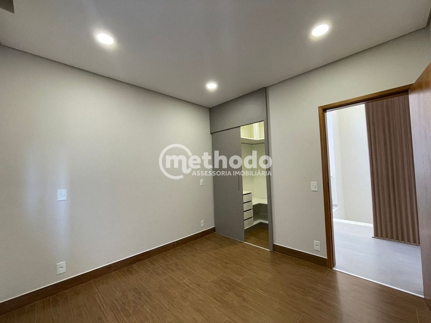 Casa, 4 quartos, 254 m² - Foto 23