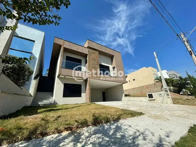 Casa com 360m² 4 quartos e 4 banheiros, à venda, no bairro Swiss Park em Campinas