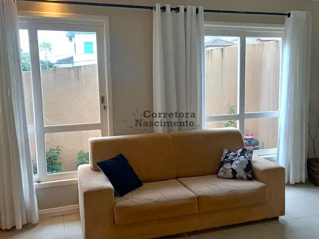 Casa com 345m² 3 quartos e 2 banheiros, à venda, no bairro Jardim Esplanada em São José dos Campos