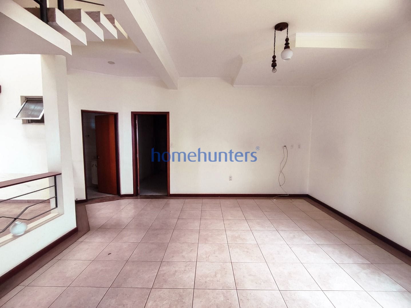 Casa à venda e aluguel com 3 quartos, 385m² - Foto 5