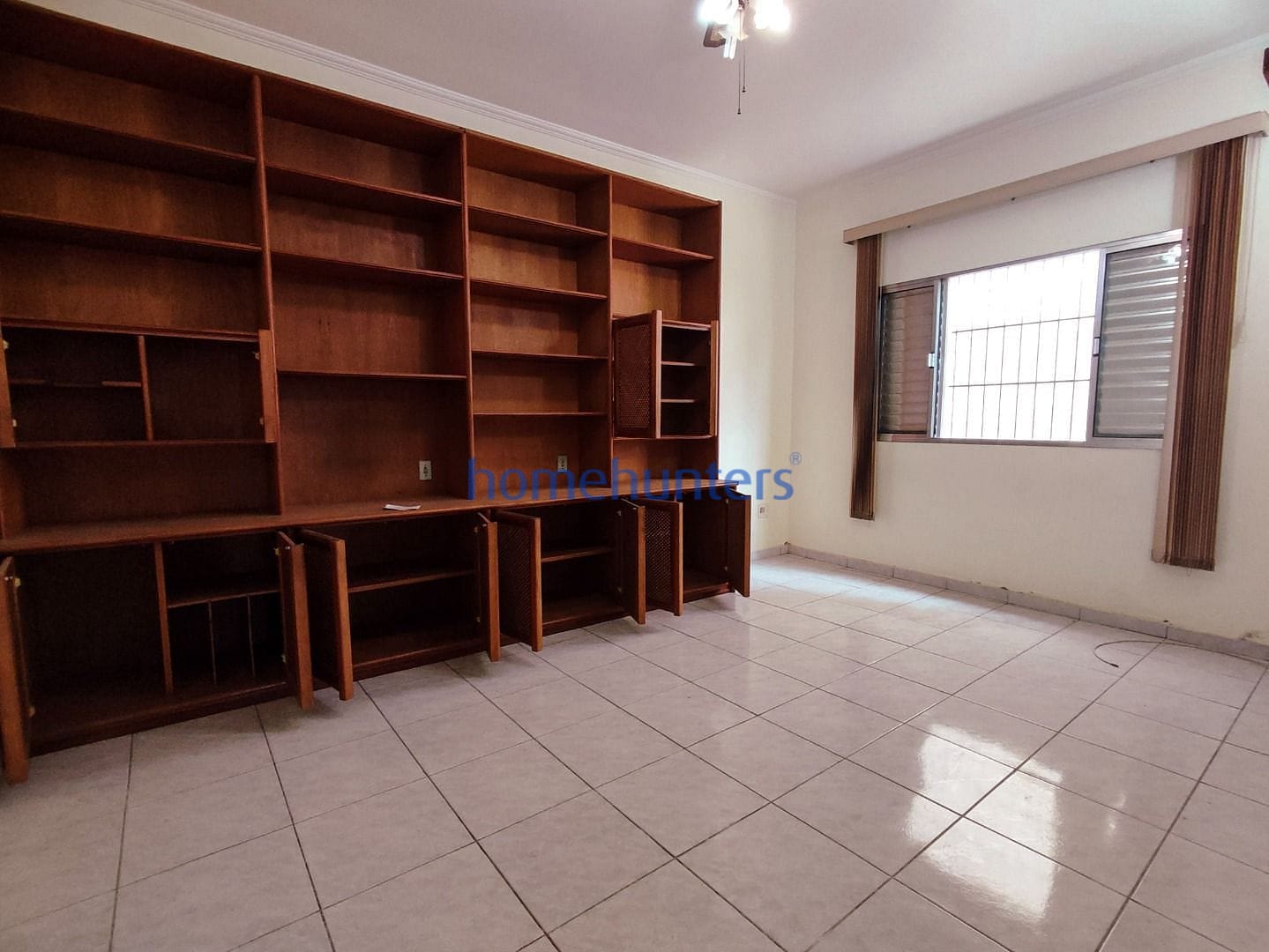 Casa à venda e aluguel com 3 quartos, 385m² - Foto 13