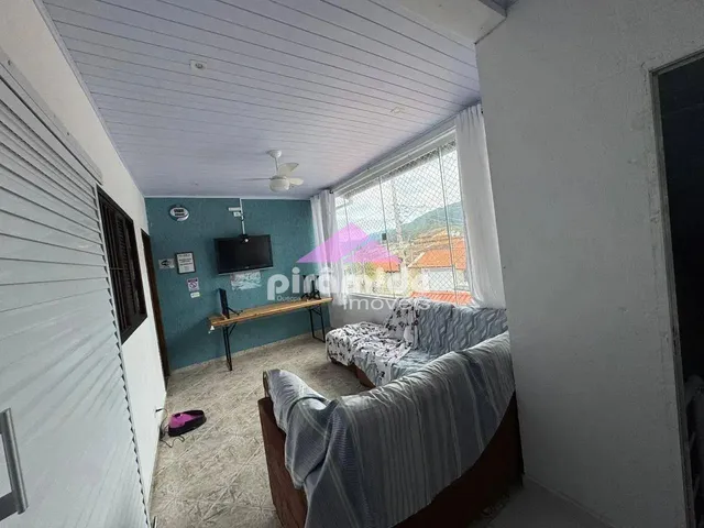 Casa com 10m² 3 quartos e 2 banheiros, para alugar, no bairro Jaraguá em São Sebastião