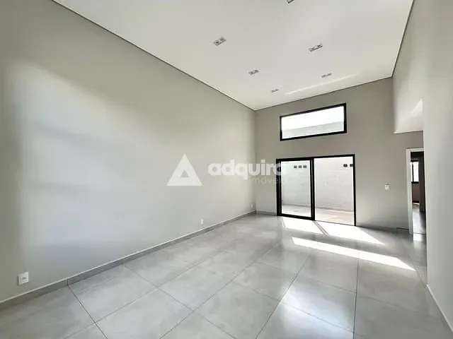 Casa com 200m² 3 quartos e 2 banheiros, à venda, no bairro Jardim Carvalho em Ponta Grossa