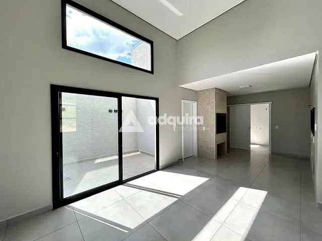 Casa com 200m² 3 quartos e 2 banheiros, à venda, no bairro Jardim Carvalho em Ponta Grossa