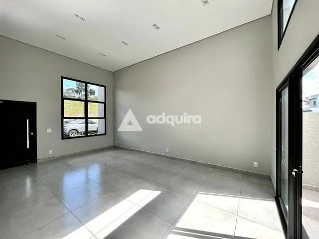 Casa com 200m² 3 quartos e 2 banheiros, à venda, no bairro Jardim Carvalho em Ponta Grossa