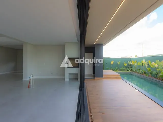 Casa com 459m² 4 quartos e 5 banheiros, à venda, no bairro Santa Regina em Camboriú
