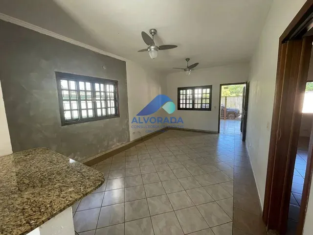 Casa com 252m² 2 quartos e 2 banheiros, para alugar, no bairro Urbanova em São José Dos Campos
