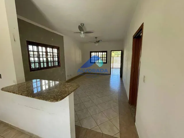 Casa com 252m² 2 quartos e 2 banheiros, para alugar, no bairro Urbanova em São José Dos Campos
