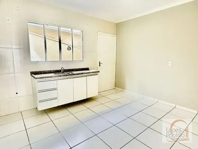 Casa com 80m² 2 quartos e 3 banheiros, para alugar, no bairro Jardim Paulista em Atibaia