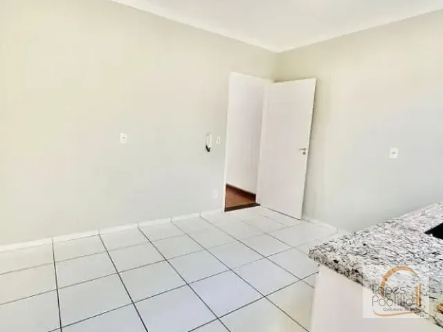 Casa com 80m² 2 quartos e 3 banheiros, para alugar, no bairro Jardim Paulista em Atibaia