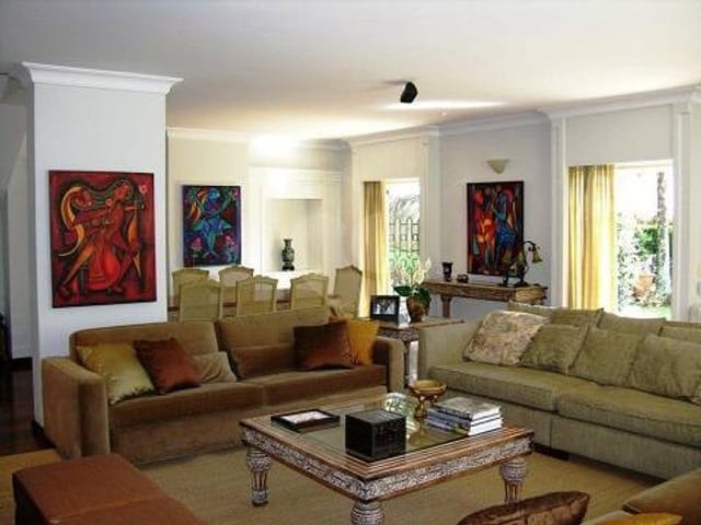 Casa com 630m² 4 quartos e 6 banheiros, à venda, no bairro Alphaville Residencial Zero em Barueri