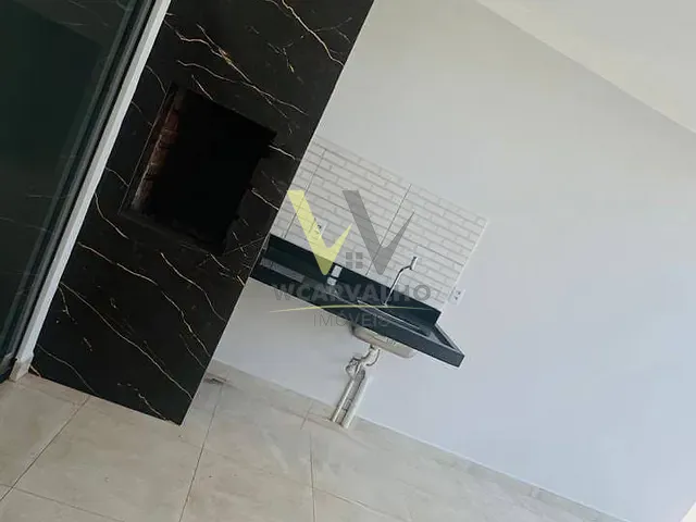 Casa com 100m² 2 quartos e 2 banheiros, à venda, no bairro Vida Nova em Anápolis