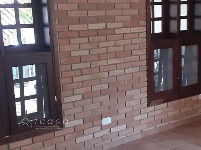 Casa com 327m² 6 quartos e 4 banheiros, à venda ou para alugar, no bairro Urbanova em São José dos Campos