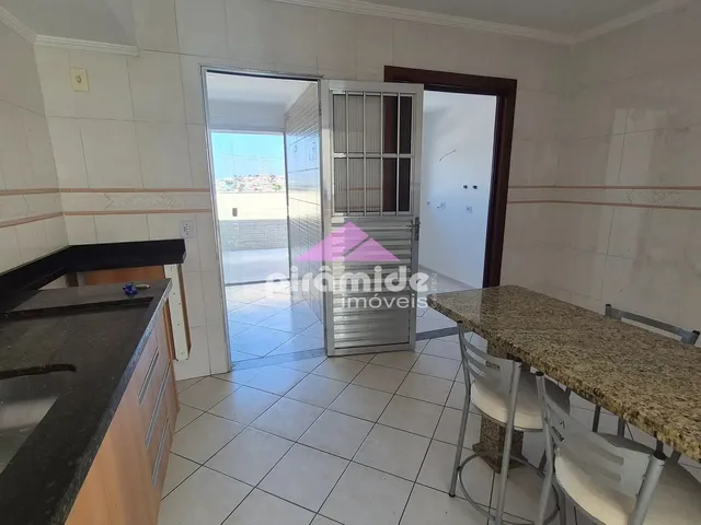 Casa com 10m² 2 quartos e 1 banheiro, para alugar, no bairro Vila São Geraldo em São José Dos Campos