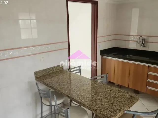 Casa com 10m² 3 quartos e 1 banheiro, à venda, no bairro Recanto Caeté em São José Dos Campos