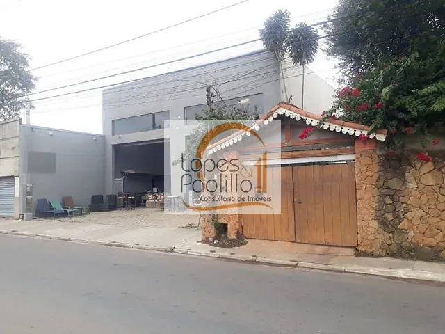 Casa com 454m² 3 quartos e 2 banheiros, à venda, no bairro Loanda em Atibaia