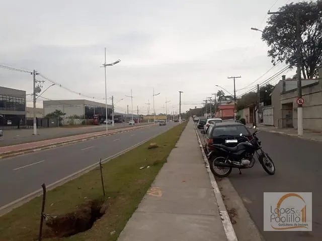 Casa com 454m² 3 quartos e 2 banheiros, à venda, no bairro Loanda em Atibaia