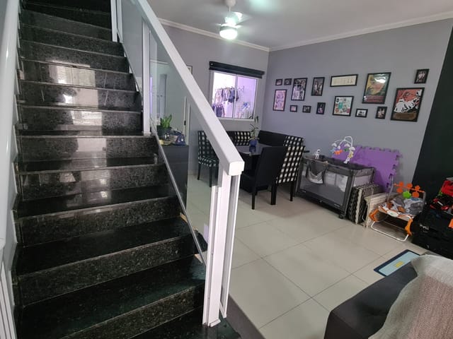 Casa com 90m² 2 quartos e 3 banheiros, à venda, no bairro Vila Guilhermina em São Paulo