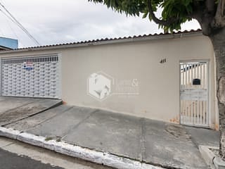 Foto do Casa-Casa tipo para venda em Vila Fanton com 2 quartos, 75m²