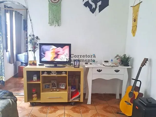 Casa com 140m² 2 quartos e 2 banheiros, à venda, no bairro Jardim Paraiso em Jacareí