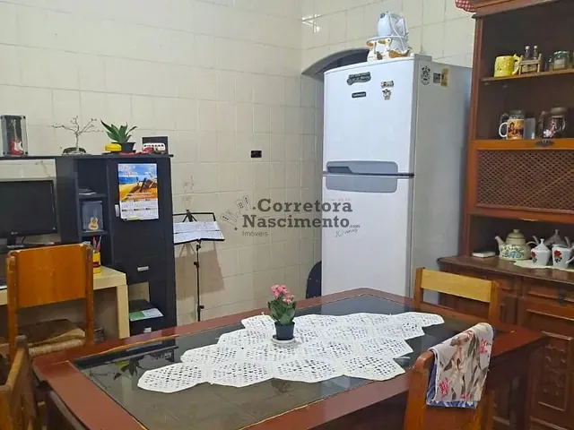 Casa com 140m² 2 quartos e 2 banheiros, à venda, no bairro Jardim Paraiso em Jacareí