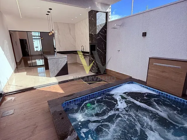 Casa com 200m² 3 quartos e 2 banheiros, à venda, no bairro Jardim Italia em Anápolis
