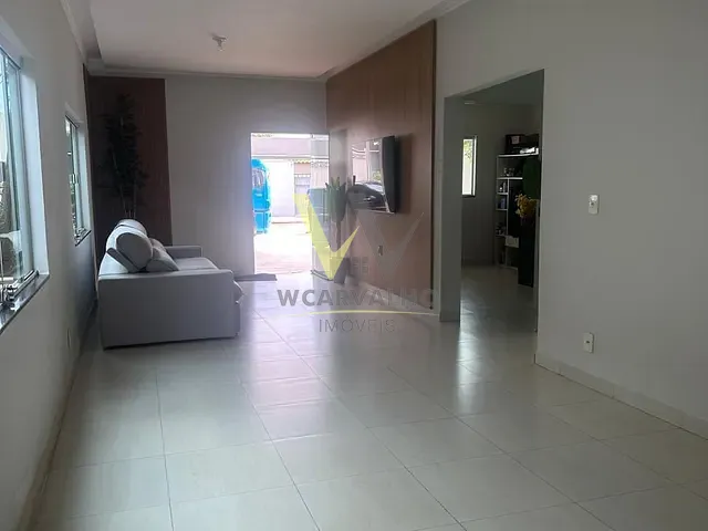 Casa com 300m² 2 quartos e 2 banheiros, à venda, no bairro Viviam Parque em Anápolis