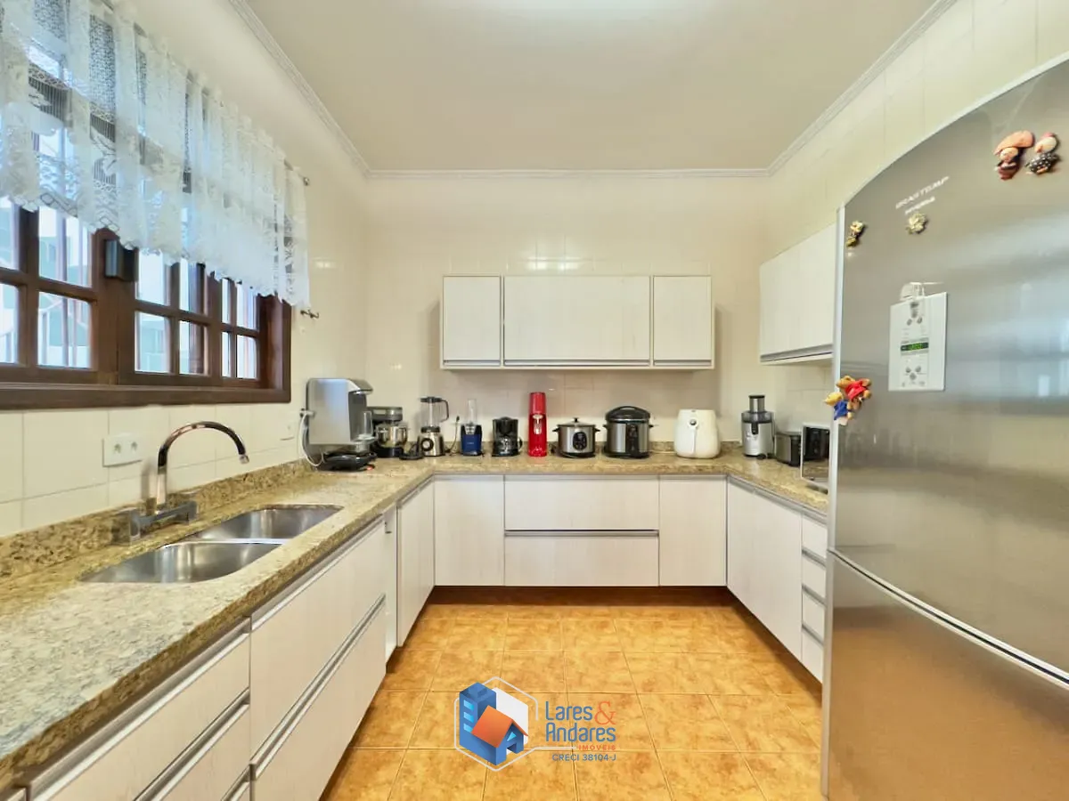 Sobrado, 3 quartos, 300 m² - Foto 32