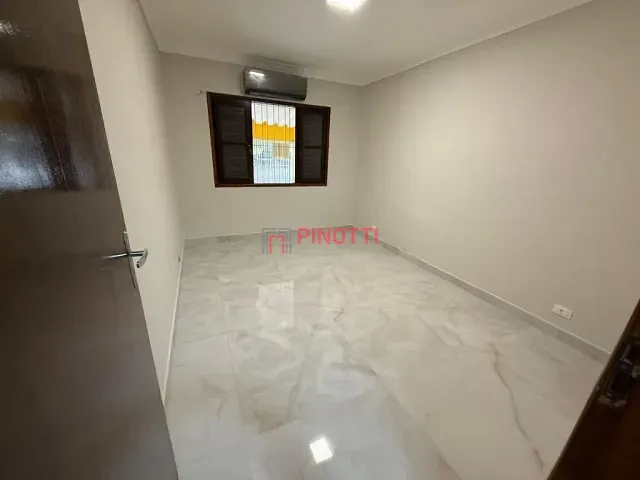Casa 2 quartos e 2 banheiros, à venda, no bairro Conjunto Habitacional Franchini em São Bernardo do Campo