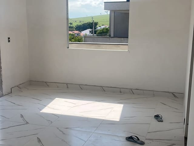 Casa com 250m² 3 quartos e 3 banheiros, à venda, no bairro Caçapava Velha em Caçapava