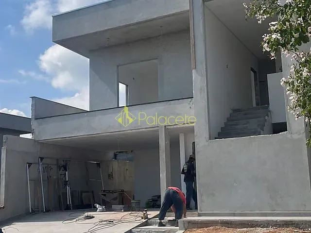 Casa com 250m² 3 quartos e 3 banheiros, à venda, no bairro Caçapava Velha em Caçapava