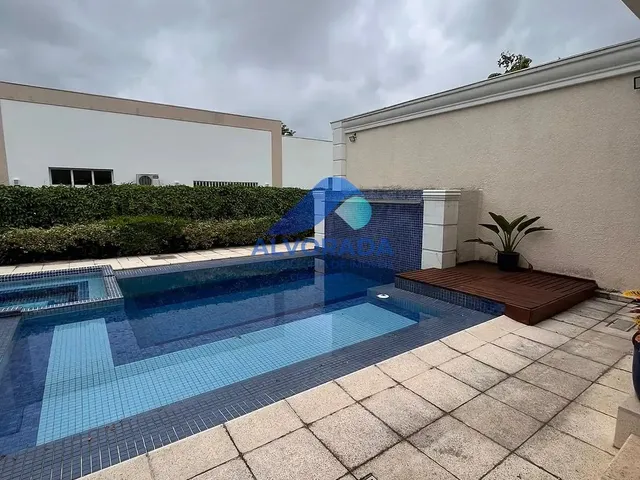 Casa com 10m² 7 quartos e 7 banheiros, à venda, no bairro Jardim Paraíba em Jacareí