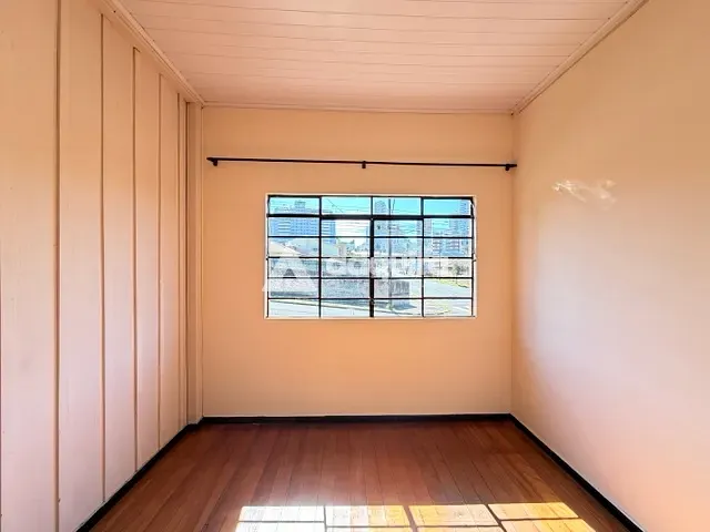 Casa 3 quartos e 2 banheiros, para alugar, no bairro Estrela em Ponta Grossa