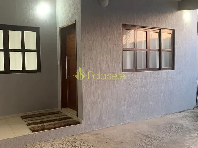 Casa com 200m² 2 quartos e 2 banheiros, à venda, no bairro Água Preta em Pindamonhangaba