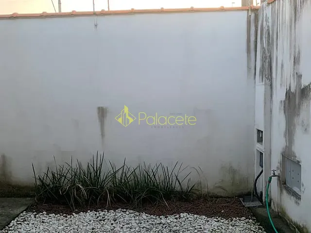Casa com 200m² 2 quartos e 2 banheiros, à venda, no bairro Água Preta em Pindamonhangaba