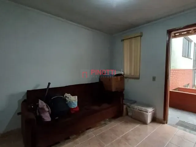 Casa 2 quartos e 2 banheiros, para alugar, no bairro Jardim São Paulo em São Bernardo do Campo