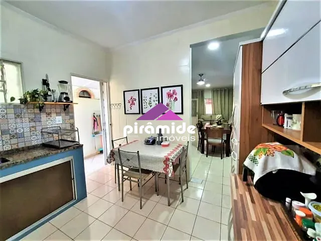 Casa com 125m² 3 quartos e 3 banheiros, à venda, no bairro Jardim das Indústrias em São José dos Campos