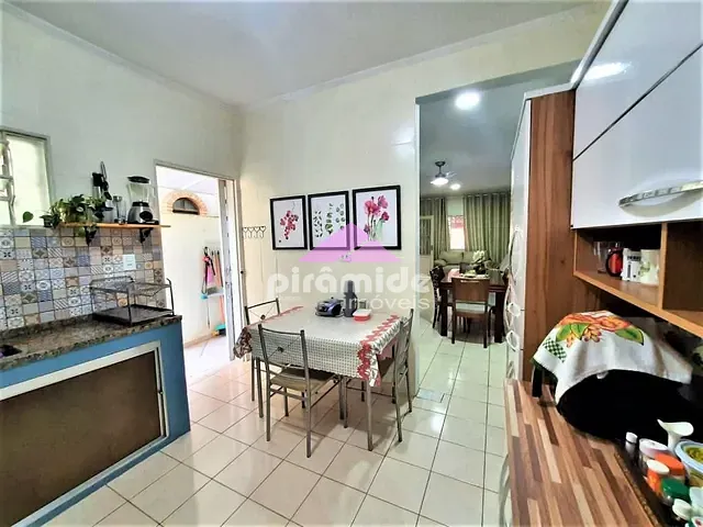 Casa com 125m² 3 quartos e 3 banheiros, à venda, no bairro Jardim das Indústrias em São José dos Campos
