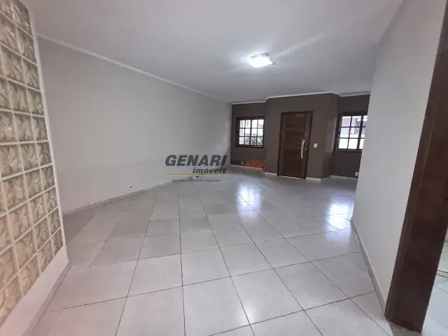 Casa com 360m² 3 quartos e 3 banheiros, à venda ou para alugar, no bairro Jardim Portal de Itaici em Indaiatuba